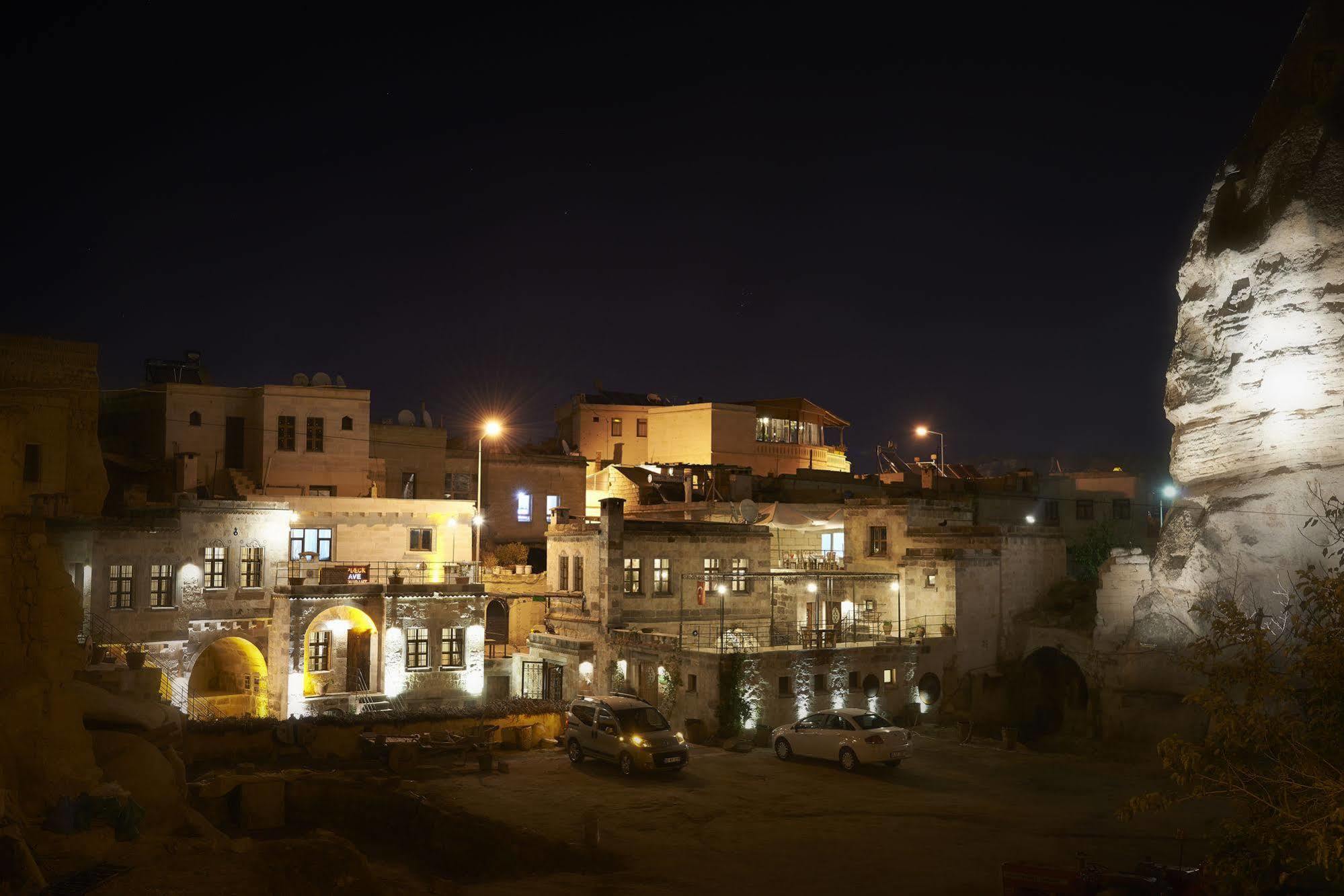 King Cave Hotel By Traveller'S Göreme Exterior photo