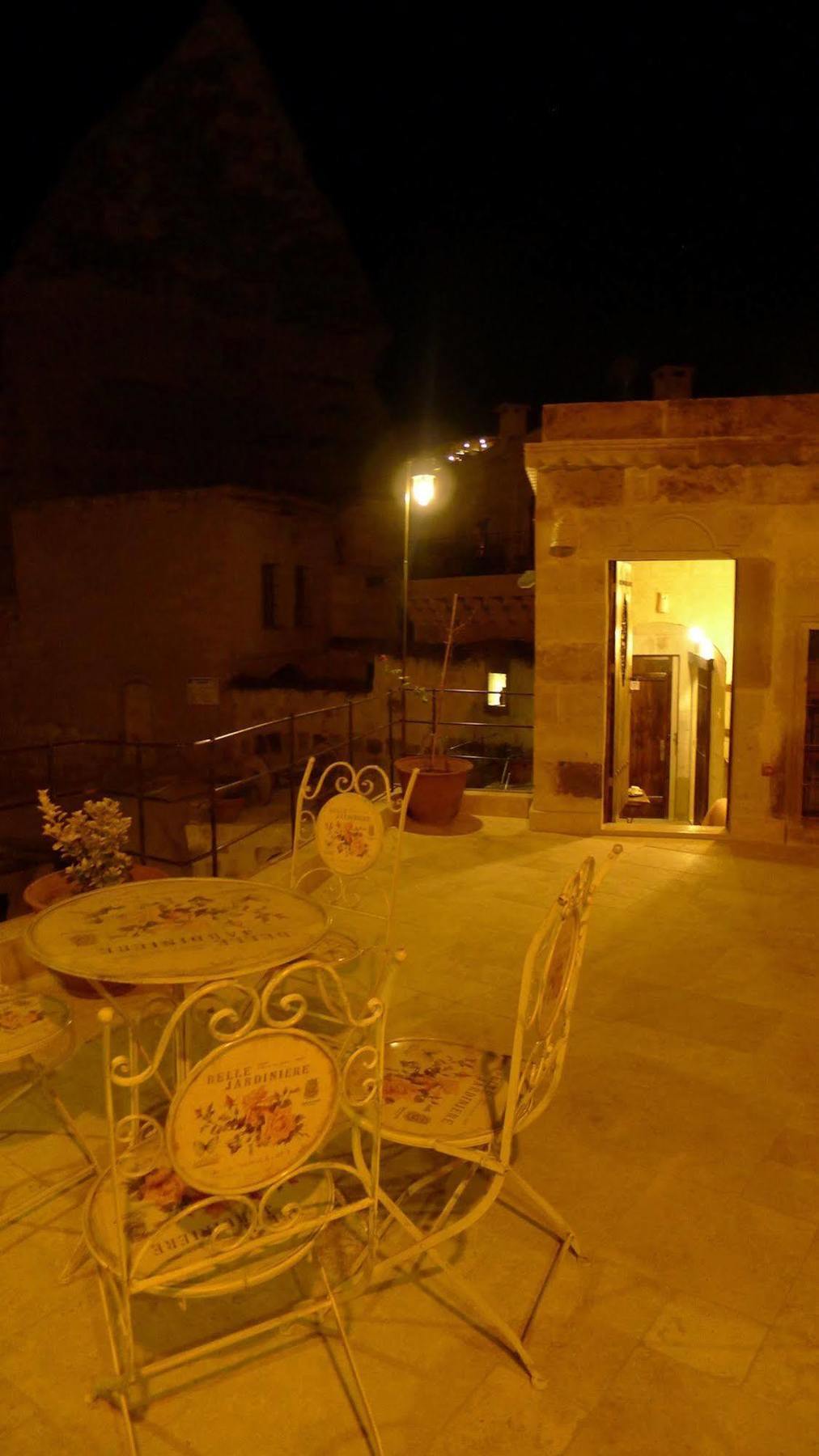 King Cave Hotel By Traveller'S Göreme Exterior photo